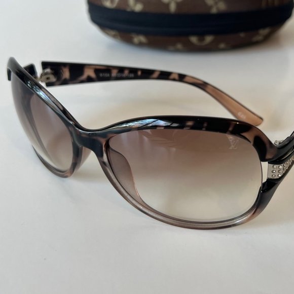 Authentic LOUIS VUITTON Vintage Sunglasses, Tortoise shell Rhinestone Frames - Picture 9 of 12